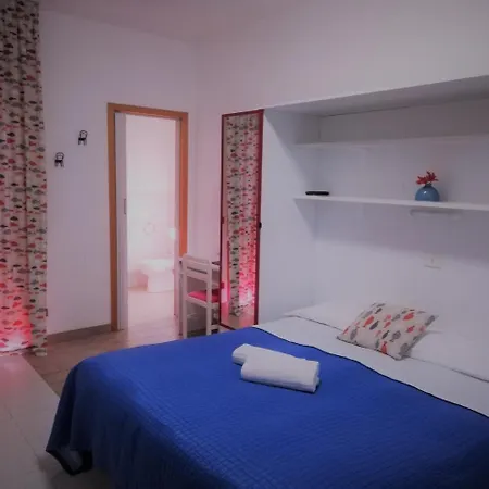 Susy מלון דאבולי